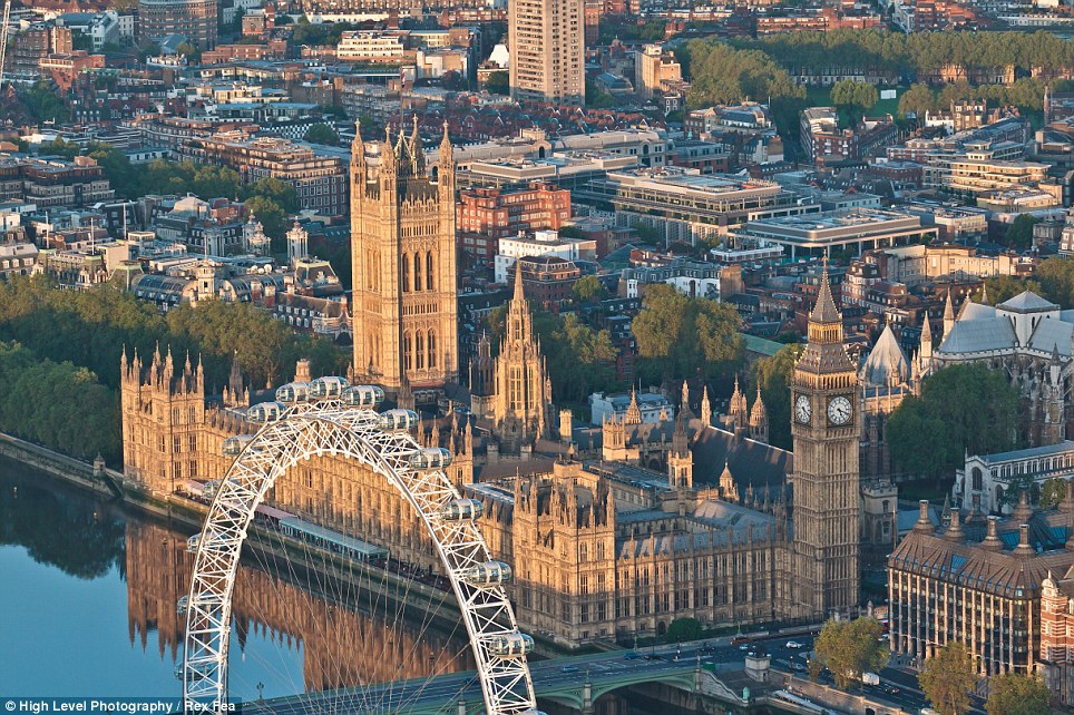 The early morning sunshine reflects beautifully off the Houses of Parliament