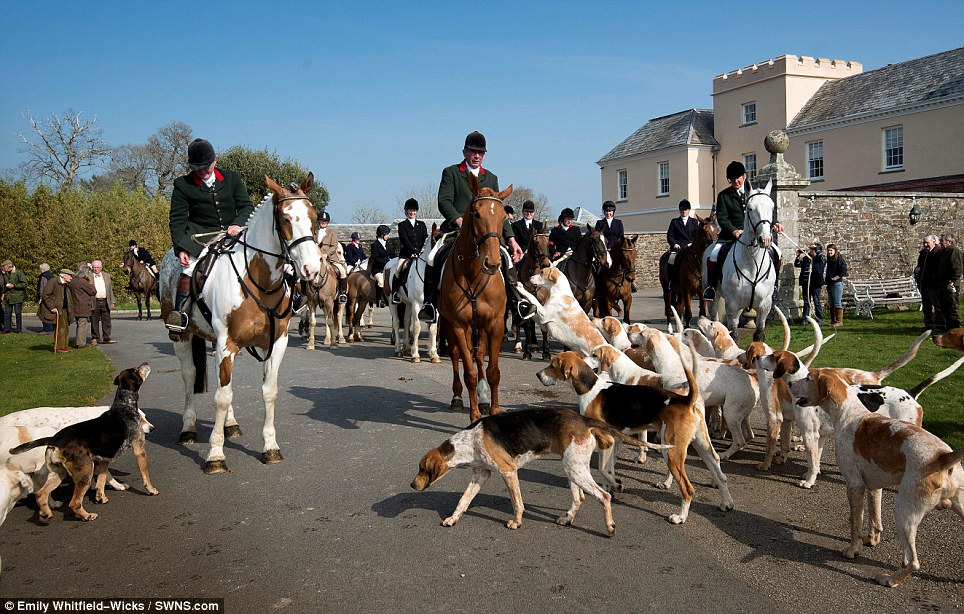 The warm weather smiled on the East Cornwall Hunt as it met at Pentille Castle - the hunt was founded at the castle, near St Mellion, now owned by Ted Coryton, in 1873